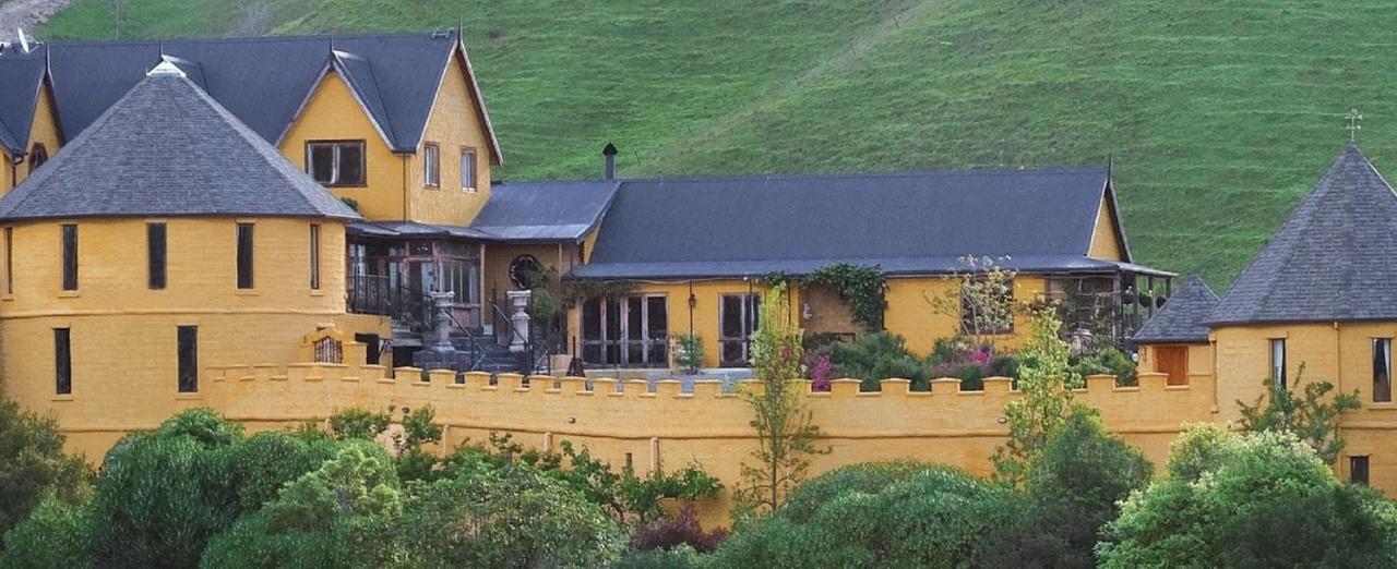 The Mudcastle Villa Нелсън Екстериор снимка